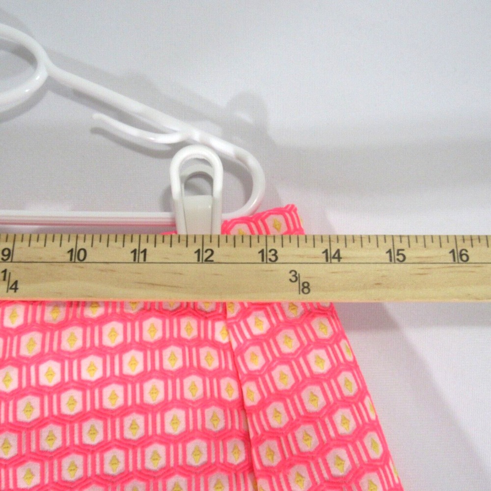 Lilly Pulitzer Shorts Size 00 Liza Hot Pink & Yellow Geometric Jacquard Back Zip - Picture 2 of 10